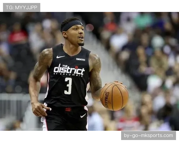 比尔无球跑动效率提升，改变奇才进攻结构