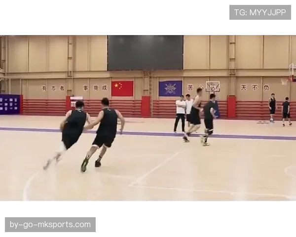 背身单打规则解析：背筐进攻时的具体限制说明